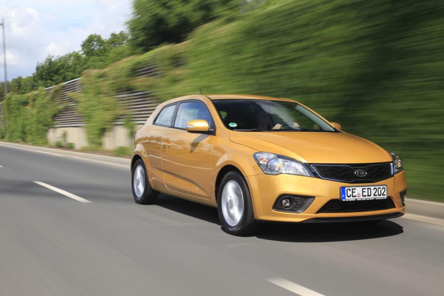 Kia pro_cee&rsquo;d EcoDynamics 2011 года  (фото 68 из 133)